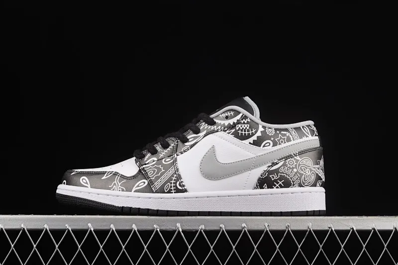 All categories Air Jordan Jordan series basketball shoes Air Jordan 1 Low Air Jordan 1 Low AJ1 Joe 1 painted hand-painted cashew flower low-top cultural basketball shoes 553558-040